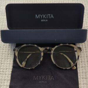 MYKITA Creamy Cookie Black Tortoiseshell Glasses OS